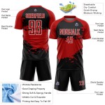 Aangepast zwart rood-wit sublimatie voetbaltenue shirt Aangepast zwart rood-wit sublimatie voetbaltenue shirt