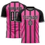 Aangepast zwart roze-wit gesublimeerd voetbaltenue-shirt Aangepast zwart roze-wit gesublimeerd voetbaltenue-shirt