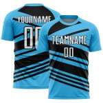 Aangepast hemelsblauw wit-zwart gesublimeerd voetbaltenue-shirt Aangepast hemelsblauw wit-zwart gesublimeerd voetbaltenue-shirt