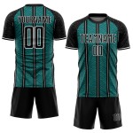 Aangepast zwart-blauw-wit gesublimeerd voetbaltenue-shirt Aangepast zwart-blauw-wit gesublimeerd voetbaltenue-shirt