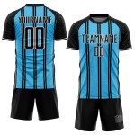 Aangepast zwart hemelsblauw-wit gesublimeerd voetbaltenue-shirt Aangepast zwart hemelsblauw-wit gesublimeerd voetbaltenue-shirt