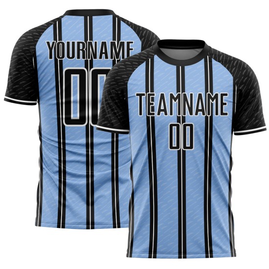 Aangepast zwart lichtblauw-wit gesublimeerd voetbaltenue-shirt Aangepast zwart lichtblauw-wit gesublimeerd voetbaltenue-shirt