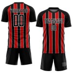 Aangepast zwart rood-wit gesublimeerd voetbaltenue-shirt Aangepast zwart rood-wit gesublimeerd voetbaltenue-shirt