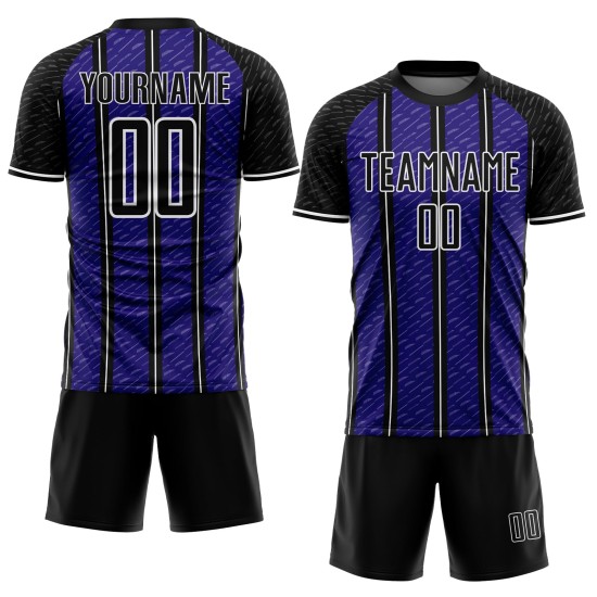 Aangepast zwart donkerpaars-wit gesublimeerd voetbaltenue-shirt Aangepast zwart donkerpaars-wit gesublimeerd voetbaltenue-shirt