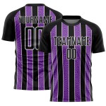Aangepast zwart paars-wit gesublimeerd voetbaltenue-shirt Aangepast zwart paars-wit gesublimeerd voetbaltenue-shirt