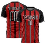 Aangepast zwart rood-wit gesublimeerd voetbaltenue-shirt Aangepast zwart rood-wit gesublimeerd voetbaltenue-shirt