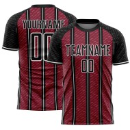 Aangepast zwart karmozijnrood-wit voetbalshirt met sublimatielijn